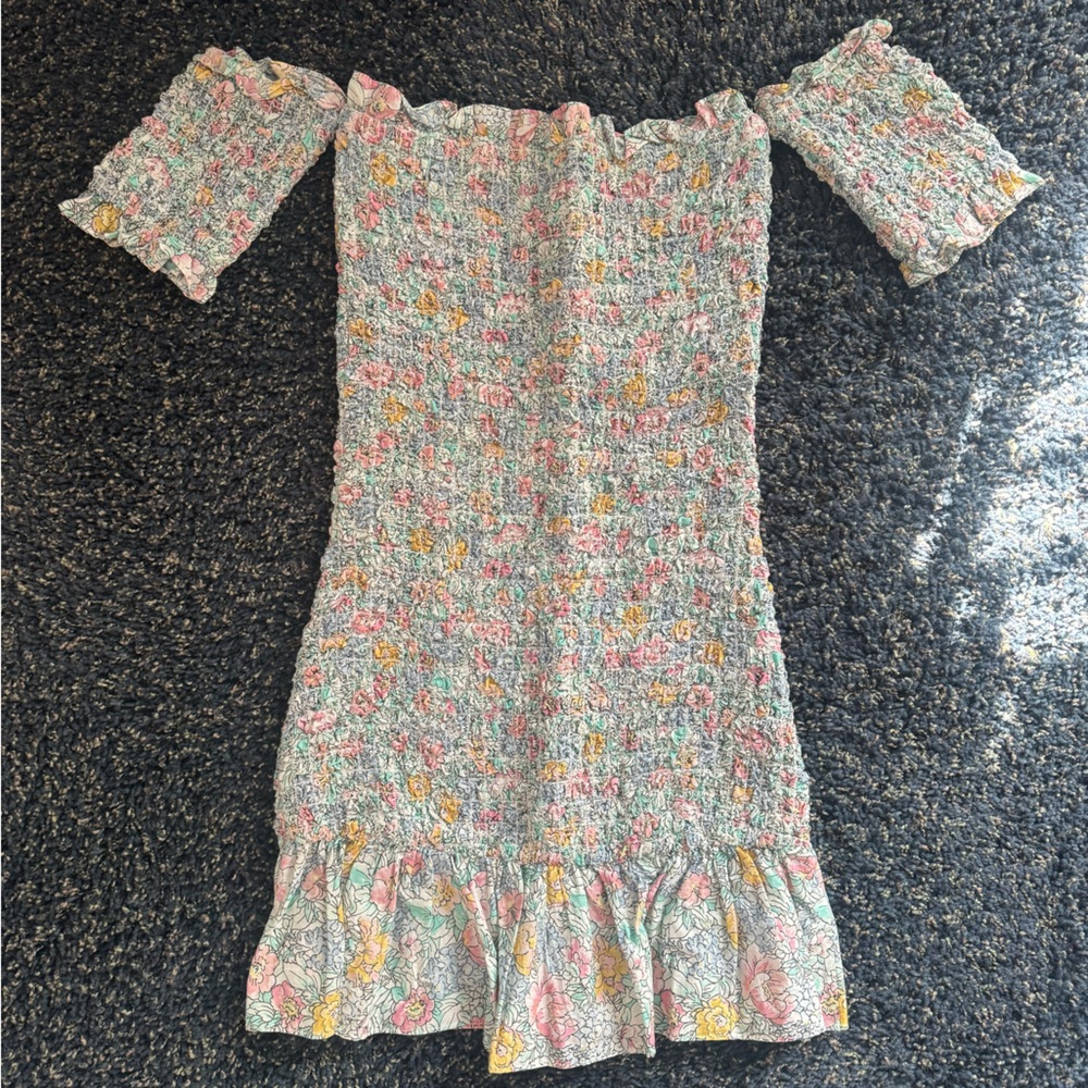 Petersyn Floral Smocked Dress with Ruffle Sleeves - XS